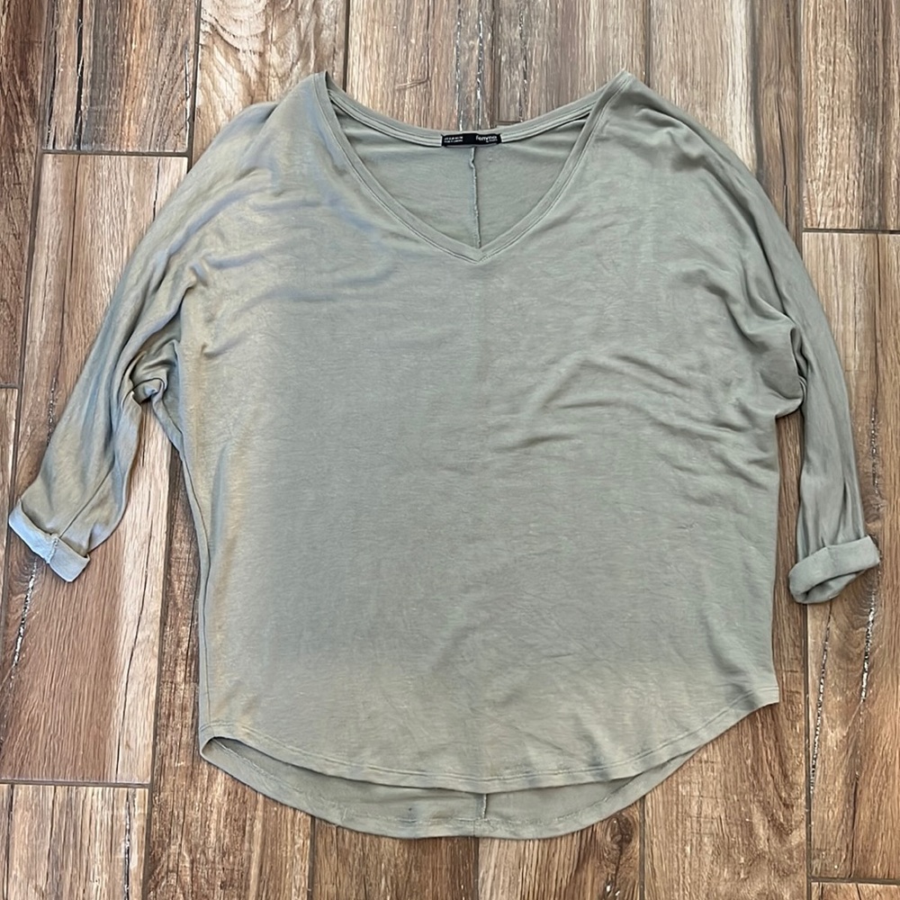 Sage green casual shirt size M